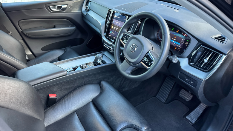 Volvo XC60 2.0 T6 [350] RC PHEV Plus Dark 5dr AWD Geartronic Estate